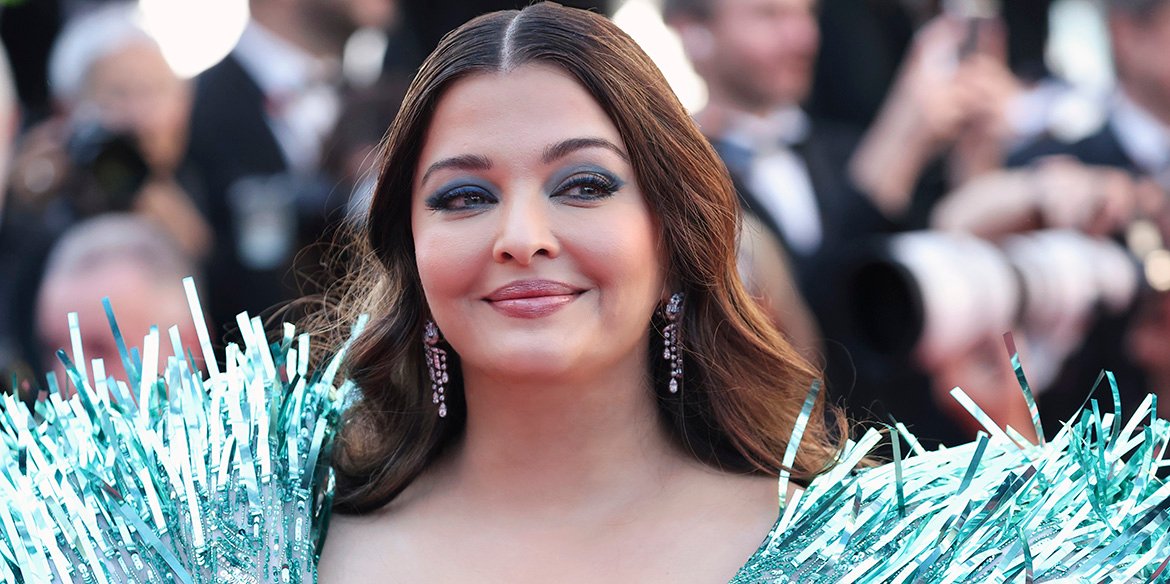 1705 Digital Cannes24 Redcarpet Aishwaryarai1 Dmi Image